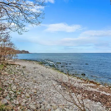 Alfred - 25m From The Sea By Interhome